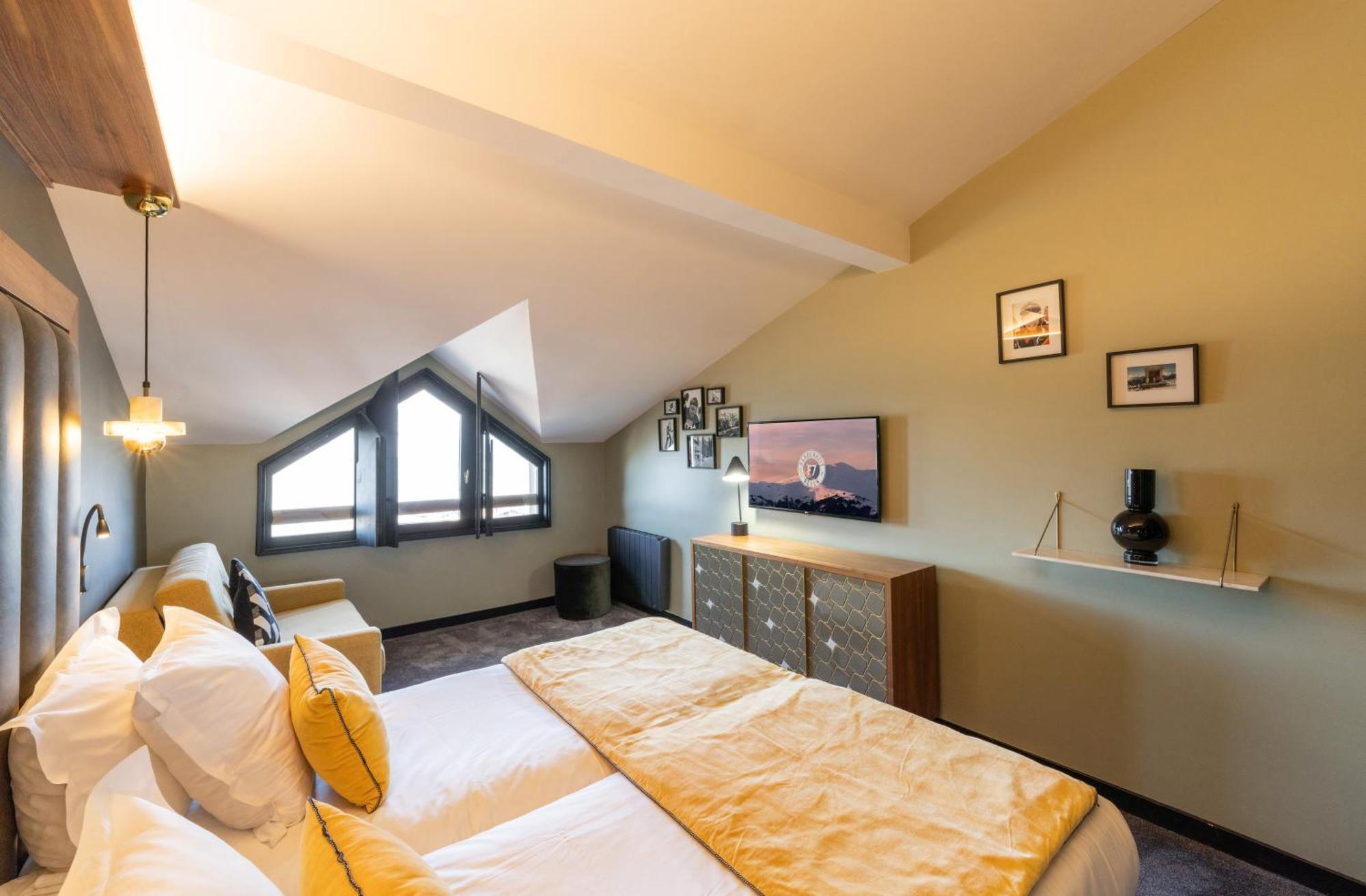 Fahrenheit Seven Courchevel Hotel Ngoại thất bức ảnh