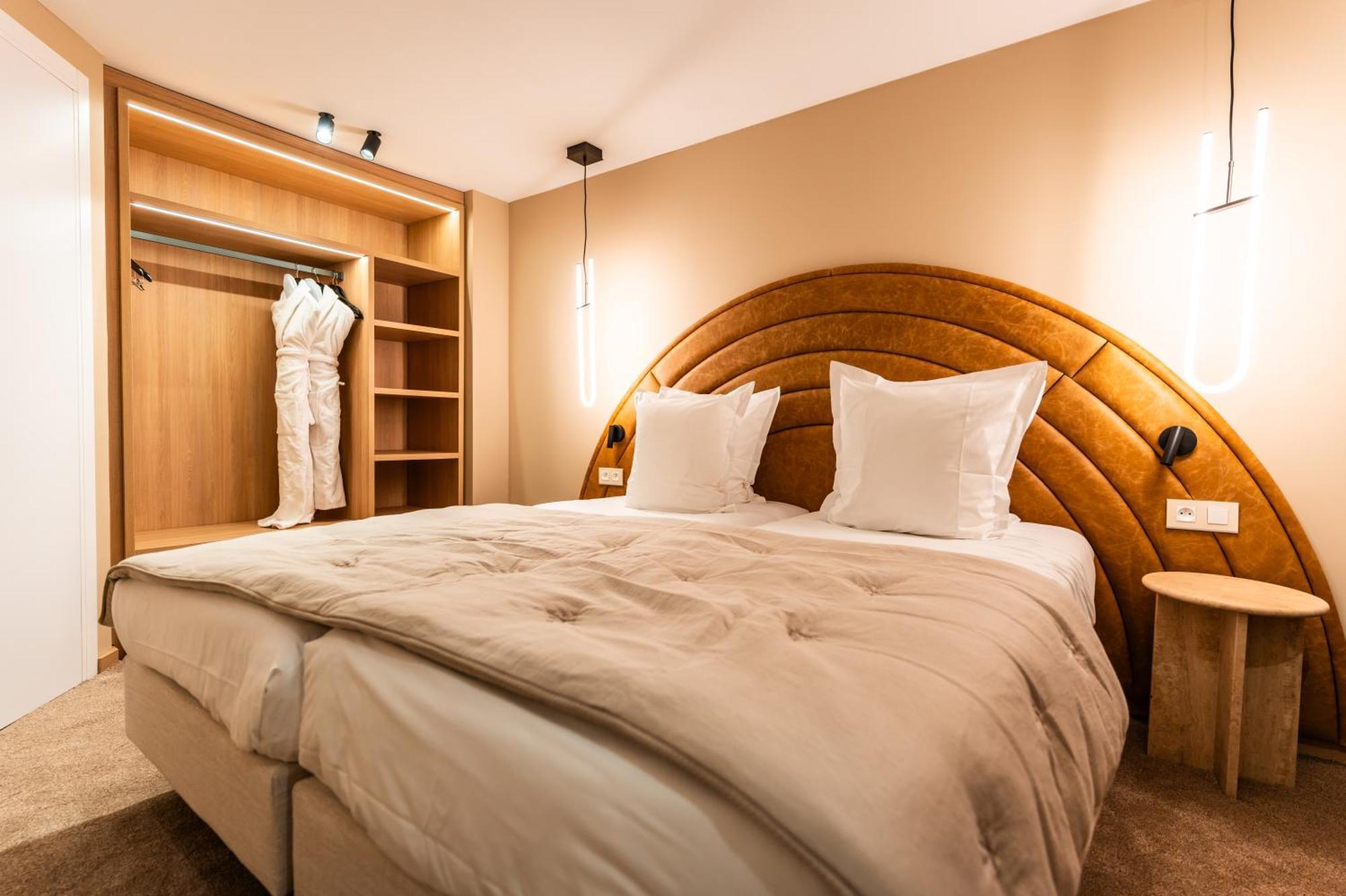 Fahrenheit Seven Courchevel Hotel Ngoại thất bức ảnh