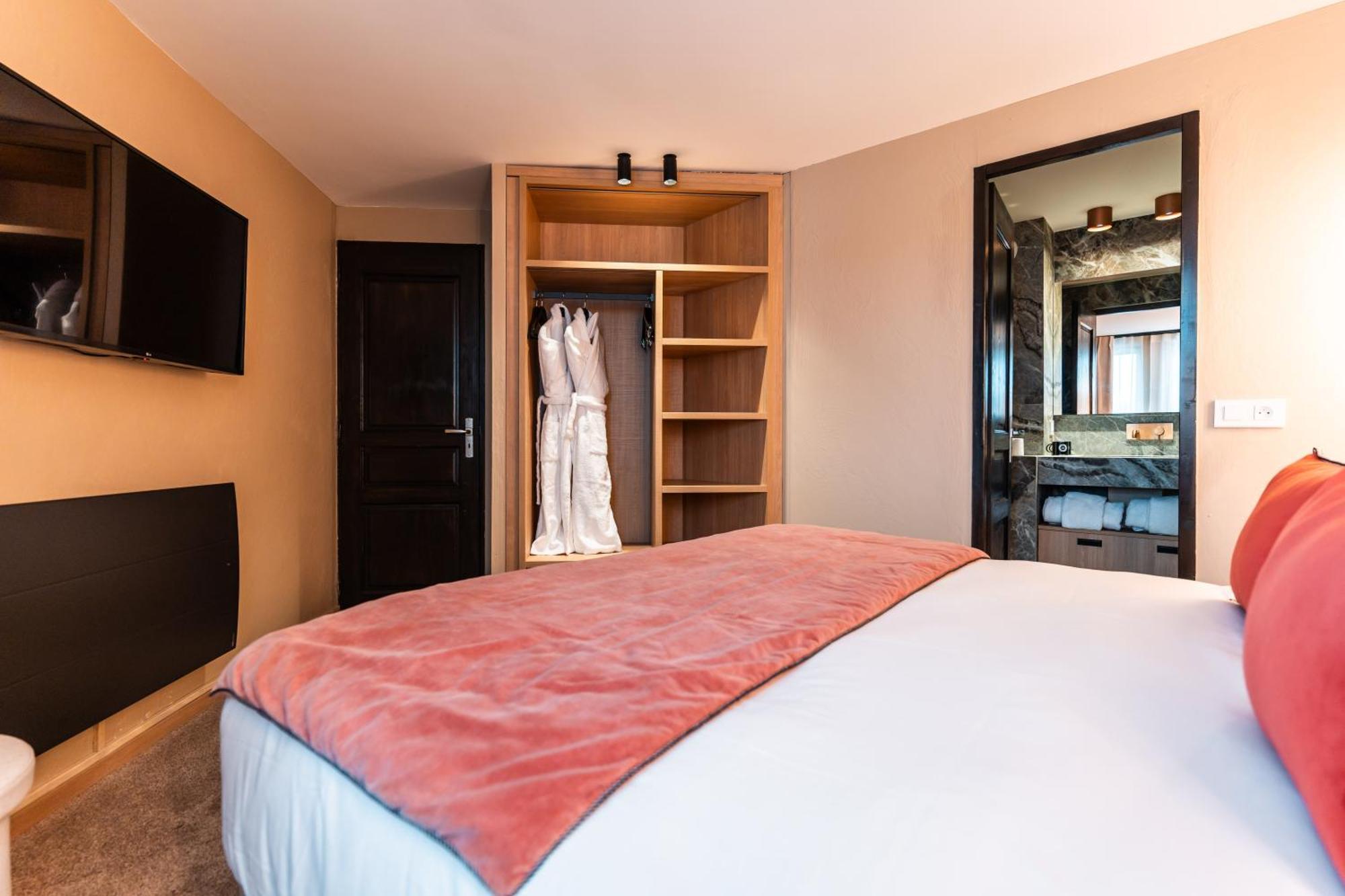 Fahrenheit Seven Courchevel Hotel Phòng bức ảnh