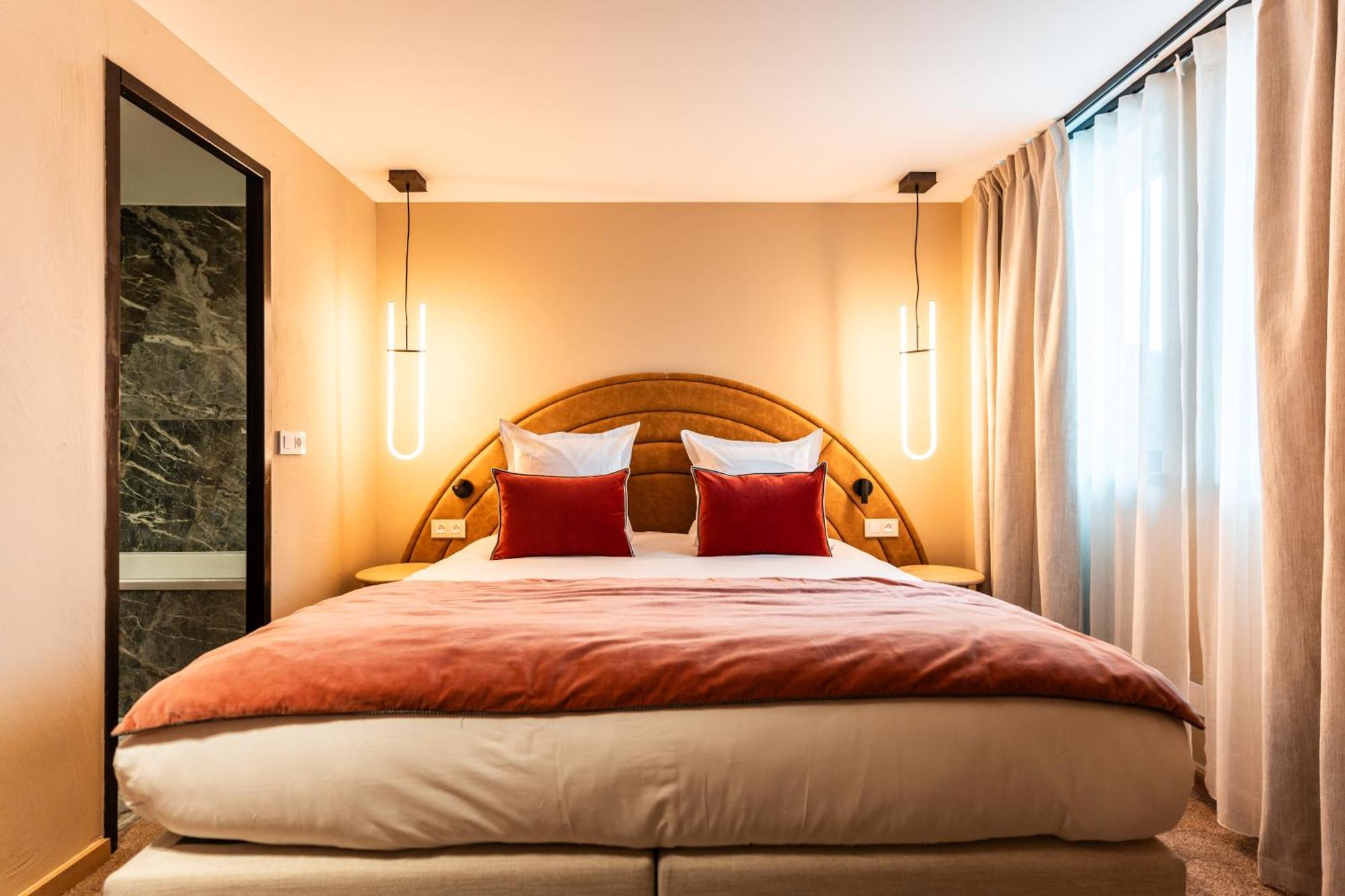 Fahrenheit Seven Courchevel Hotel Ngoại thất bức ảnh