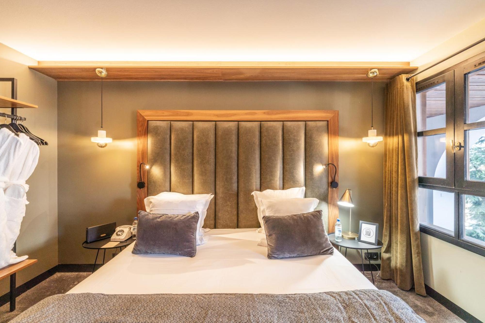 Fahrenheit Seven Courchevel Hotel Ngoại thất bức ảnh