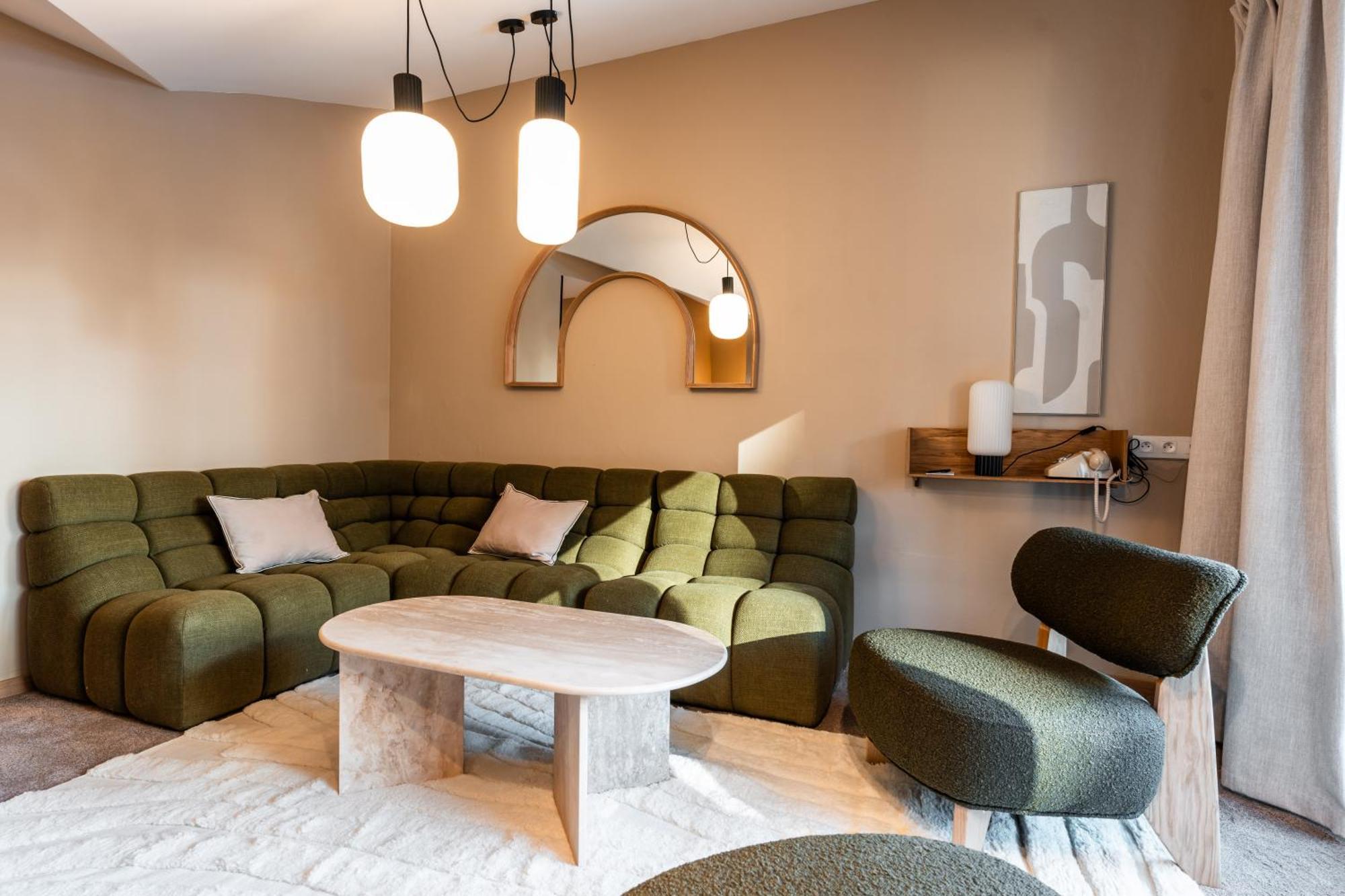 Fahrenheit Seven Courchevel Hotel Ngoại thất bức ảnh