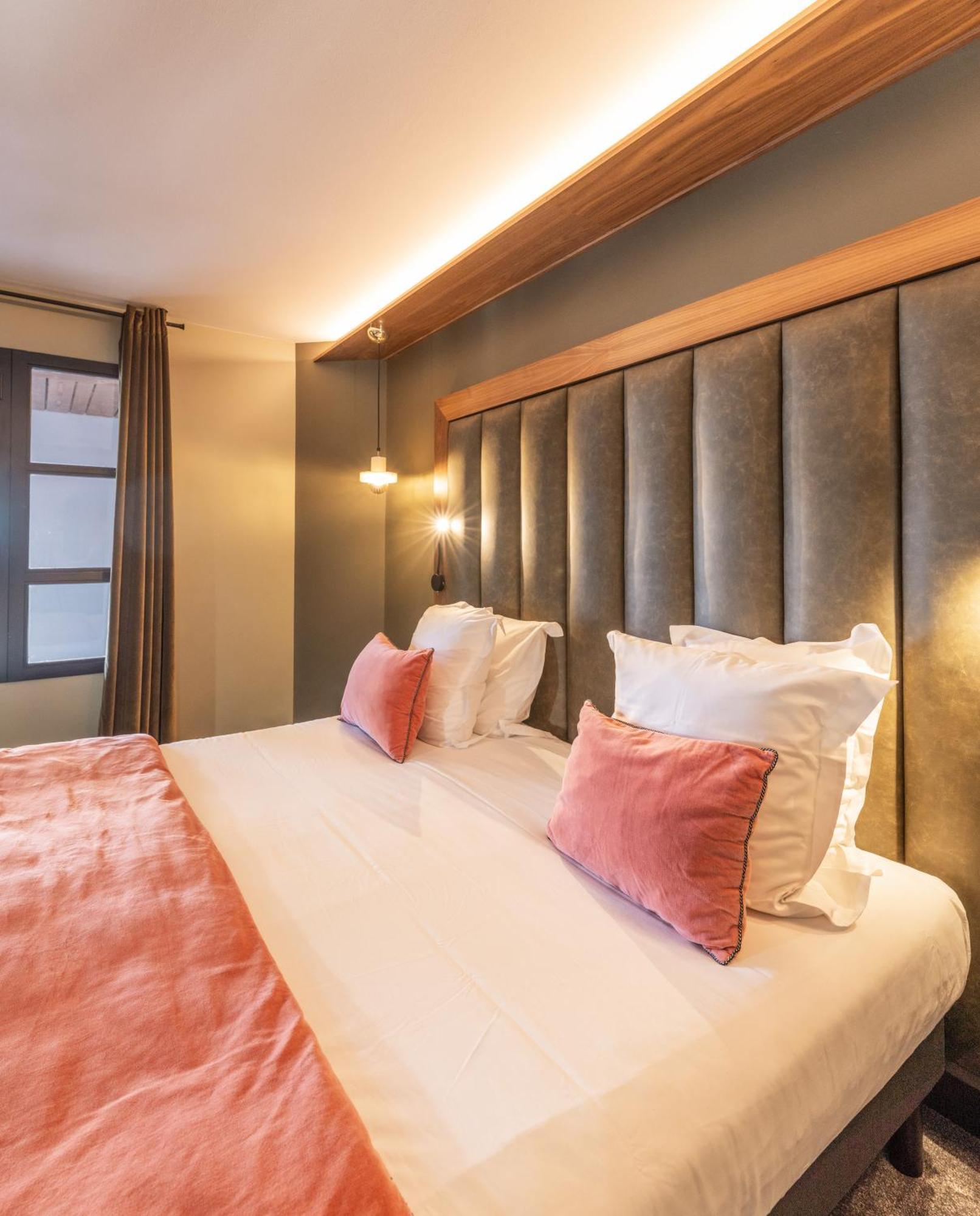 Fahrenheit Seven Courchevel Hotel Ngoại thất bức ảnh