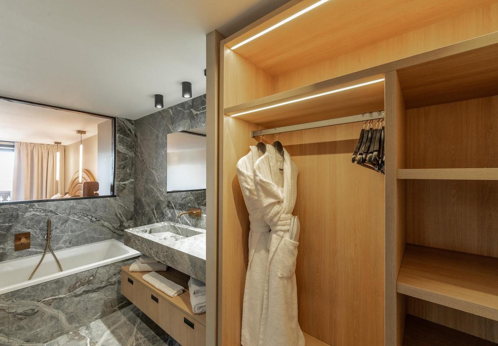 Fahrenheit Seven Courchevel Hotel Ngoại thất bức ảnh