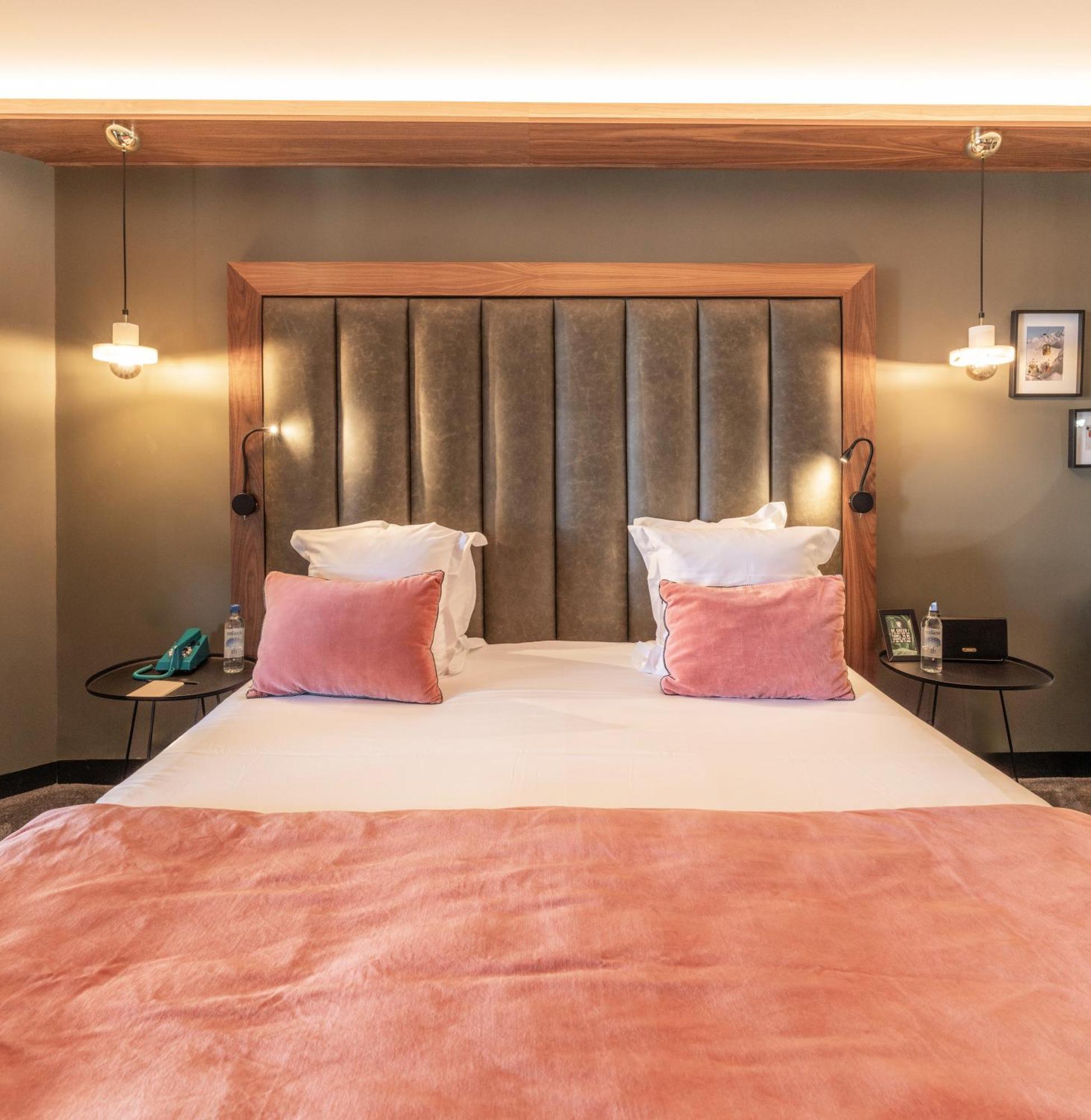 Fahrenheit Seven Courchevel Hotel Ngoại thất bức ảnh