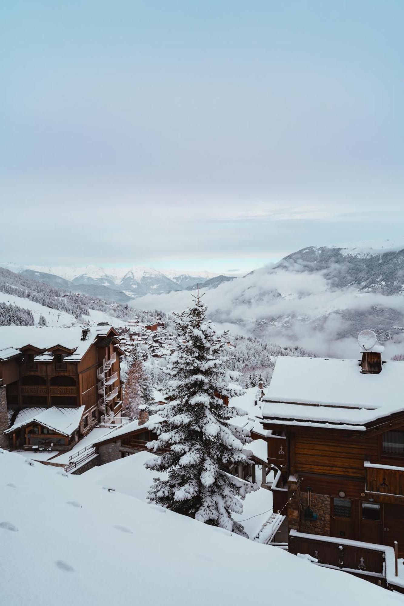Fahrenheit Seven Courchevel Hotel Ngoại thất bức ảnh
