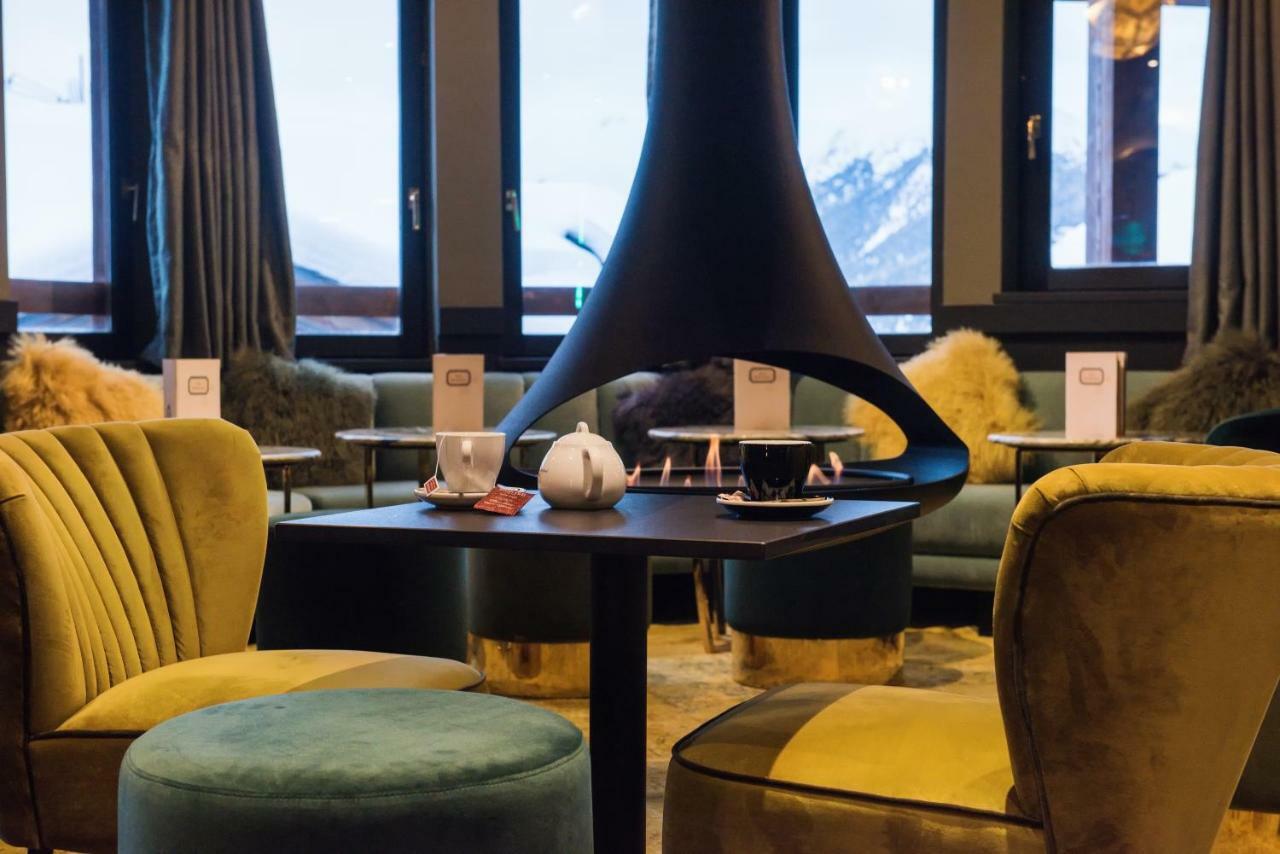 Fahrenheit Seven Courchevel Hotel Ngoại thất bức ảnh